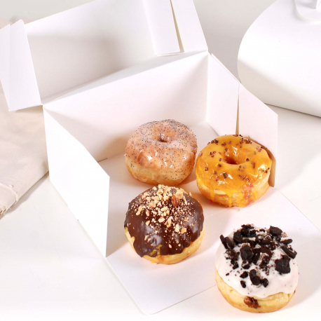 Boîte rectangulaire pour donuts