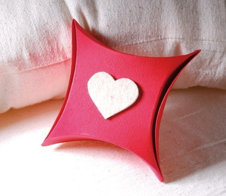 Boîte cadeau Saint Valentin avec un coeur