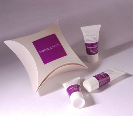 Boîte cadeau de cosmétique pour des magasins ou échantillons