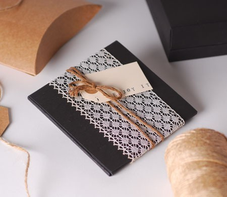 Boîte Délicate pour CD avec Noeud en Dentelle