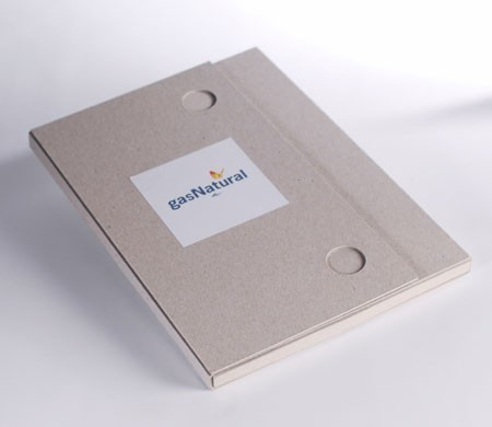 Pochette en carton pour mémoires d'entreprise