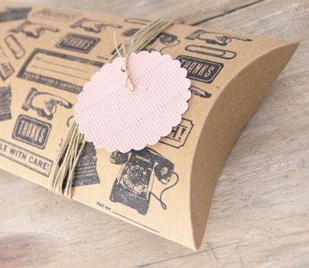 Boîte en Kraft avec Imprimé Vintage Boîte en Kraft avec Imprimé Vintage