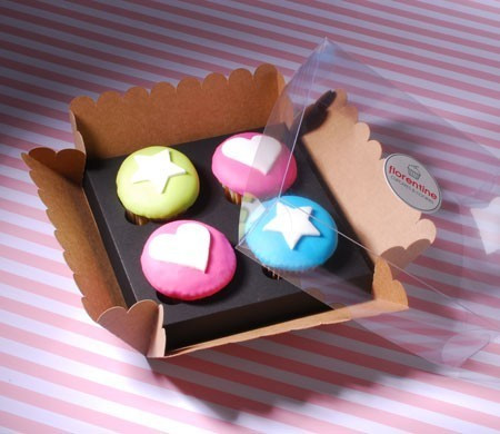 Boîte pour Quatre Cupcakes avec Autocollant