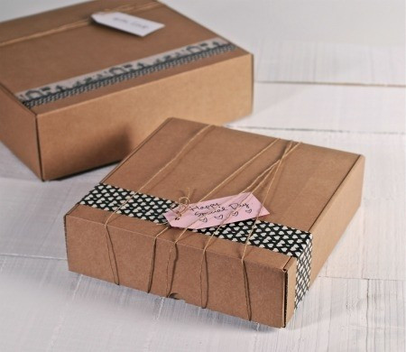 Boîtes en Carton Carrées Décorées