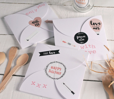 Boîte de la Saint Valentin Décorée pour Invitations Boîte de la Saint Valentin Décorée pour Invitations
