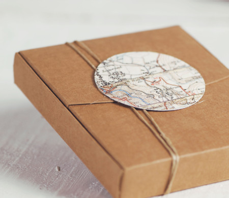 Petite Boîte pour Polaroids avec Décoration Petite Boîte pour Polaroids avec Décoration