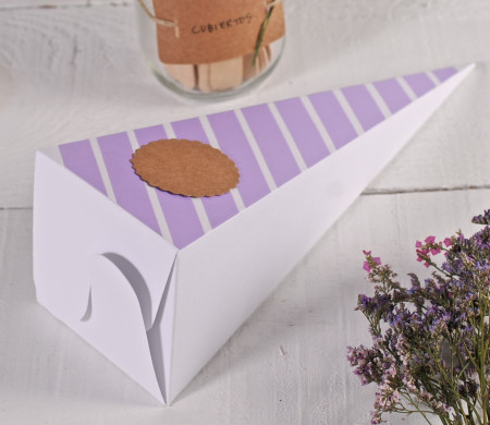 Cornet Décoré en Carton