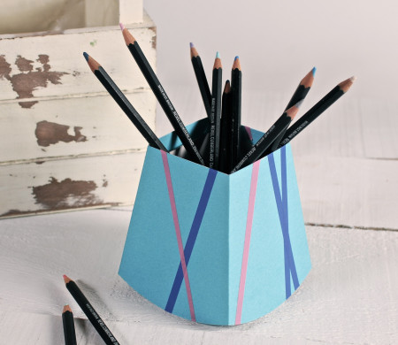 Pot à Crayons en Carton Décoré
