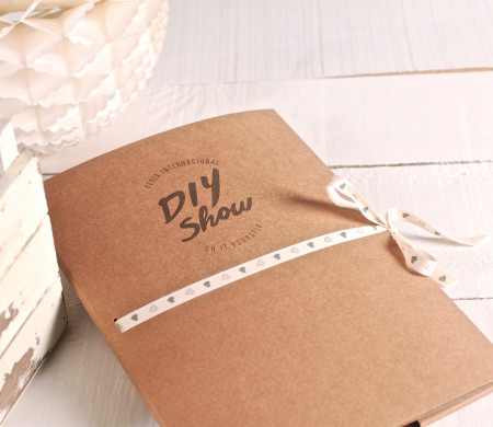 Pochette en Carton avec Logo Imprimé