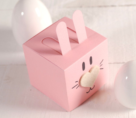 Boîte Carrée en forme de Petit Lapin. C'est tellement original! 