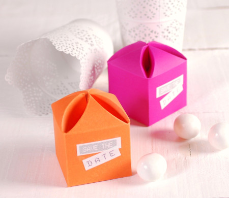 Boîte avec Fermeture en Forme de Fleur