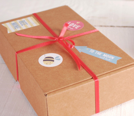 Petite boîte à cadeaux avec...