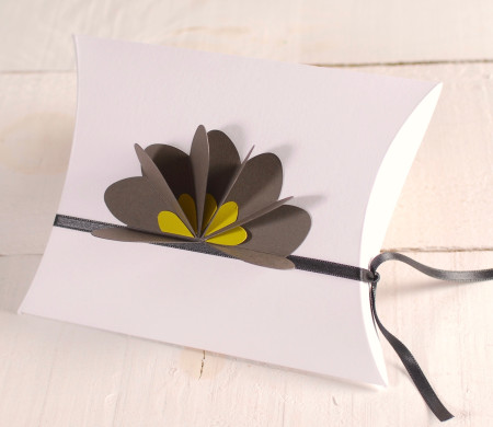 Boîte cadeau décorée 3D