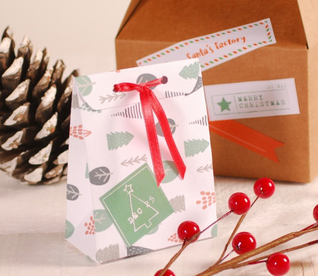 Boîte enveloppe décorée pour Noël