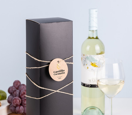 Boîte pour bouteille de vin noire mate.