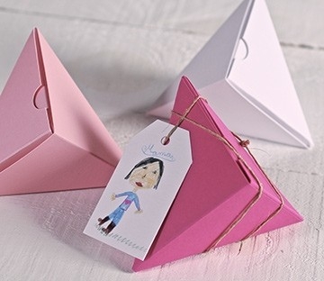 Boîtes cadeaux pyramidales