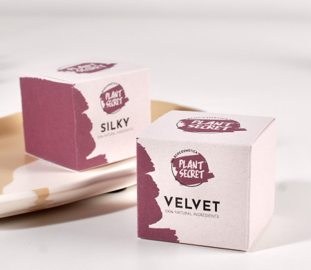 Boîte carrée pour crème écologique