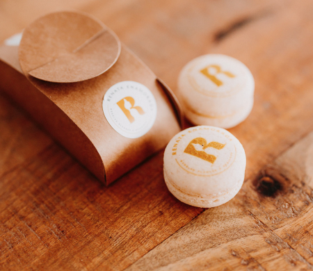 Boîte de macarons spéciaux pour les mariages
