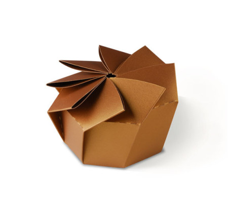Boîte Cadeau Originale avec Plis en Forme de Fleur