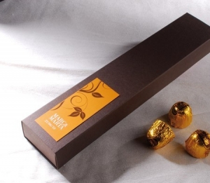 Petite boîte allongée pour chocolats