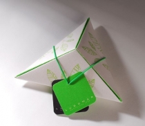 Boîte carton triangulaire pour mariage
