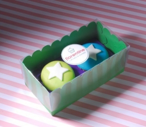 Boîte couleurs pour deux cupcakes