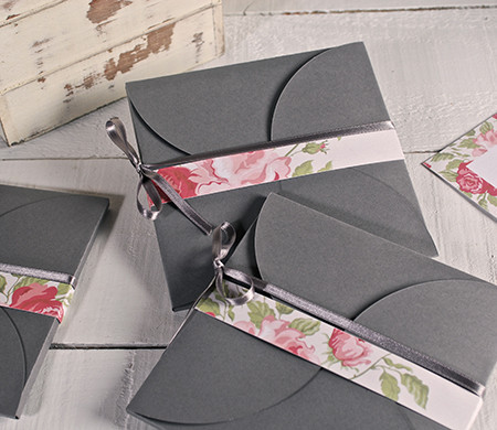 Pochette avec une Fermeture en Forme De Fleur 