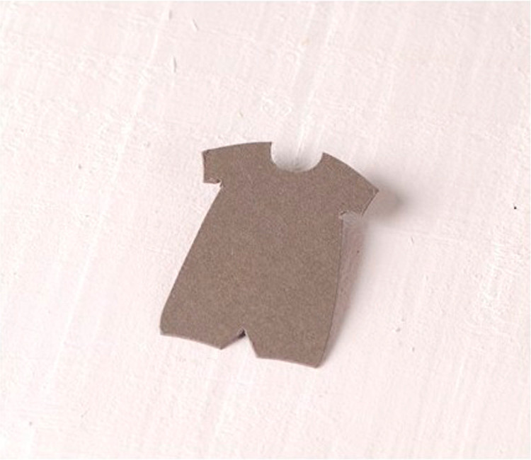 Robe d’Enfant en Carton 10 pcs.