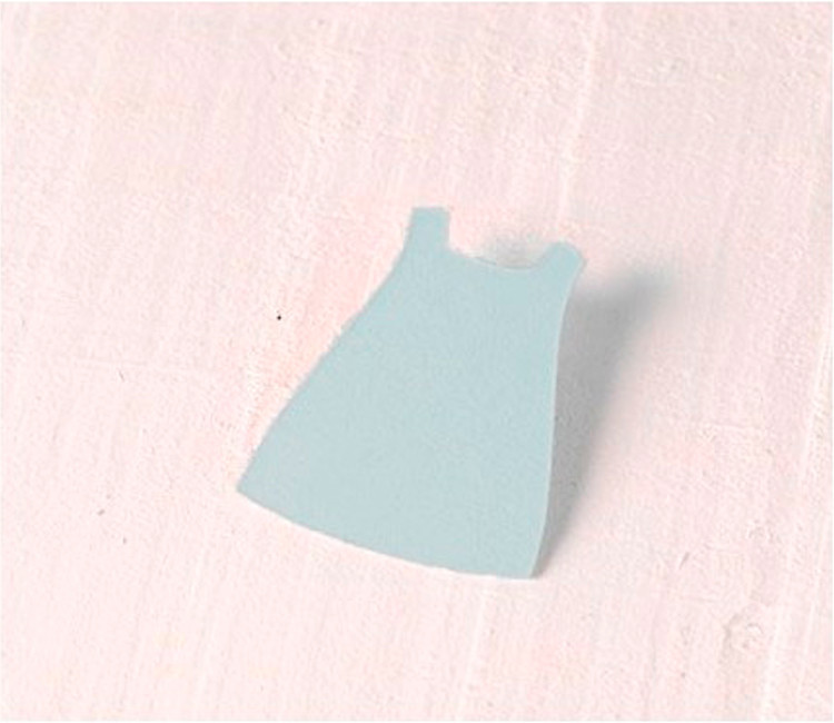 Robe de Fille en Carton 10 pcs.