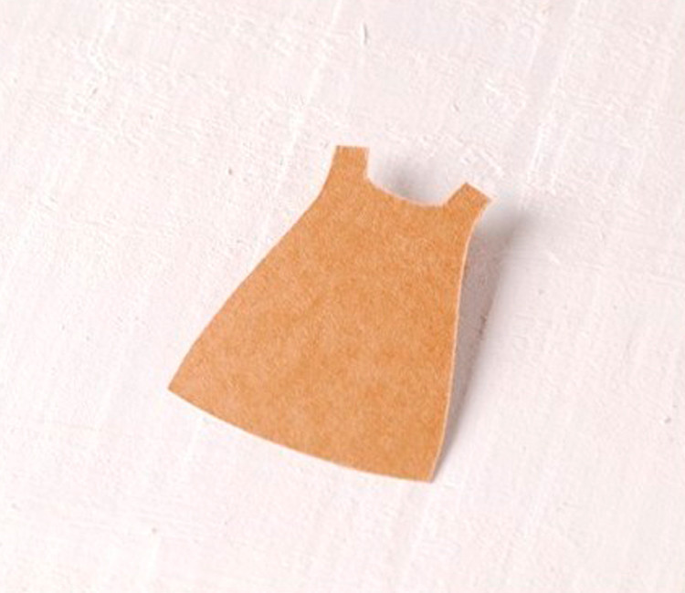 Robe de Fille en Carton 10 pcs.
