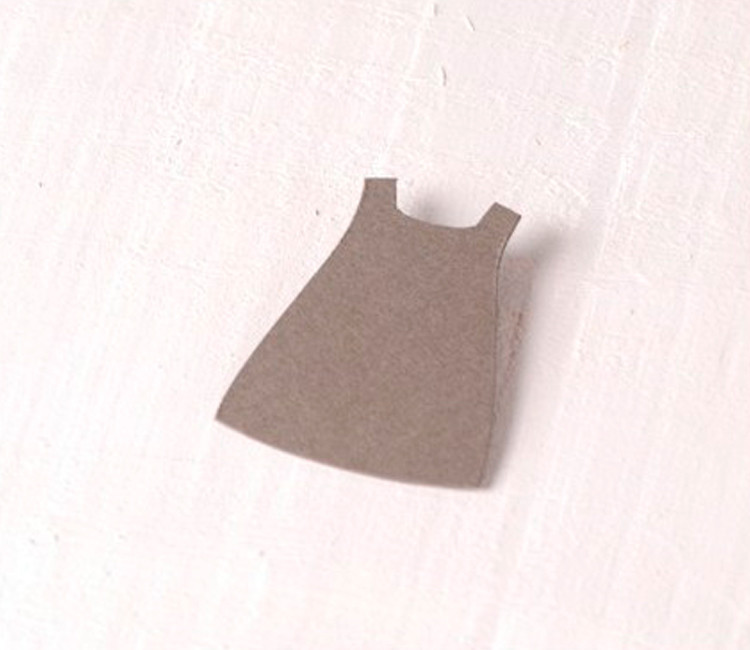 Robe de Fille en Carton 10 pcs.