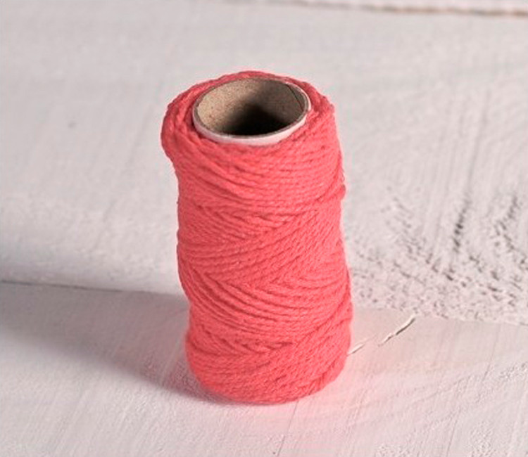 Cordon de couleur corail pour décorer vos cadeaux Cordon de couleur corail pour décorer vos cadeaux
