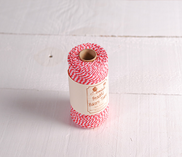 Fil Baker’s Twine deux couleurs pour décorer vos cadeaux Fil Baker’s Twine deux couleurs pour décorer vos cadeaux