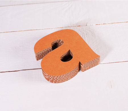 Lettres minuscules en carton décoratives