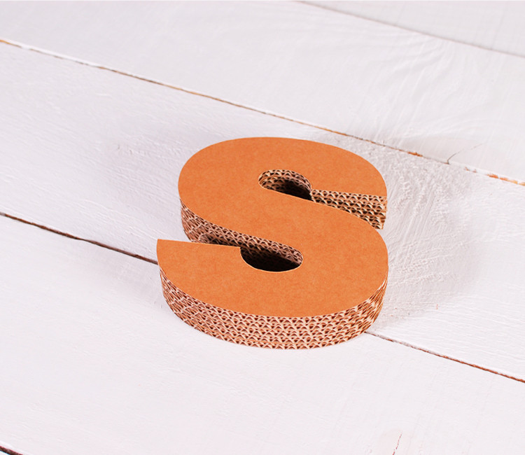 Lettres minuscules en carton décoratives