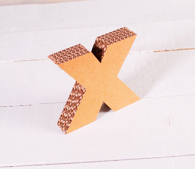 Lettres minuscules en carton décoratives