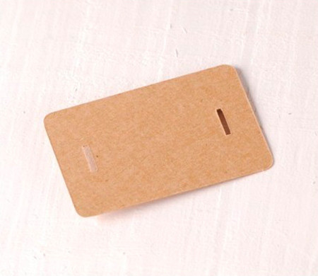 Etiquettes en forme de boucle pour cadeaux