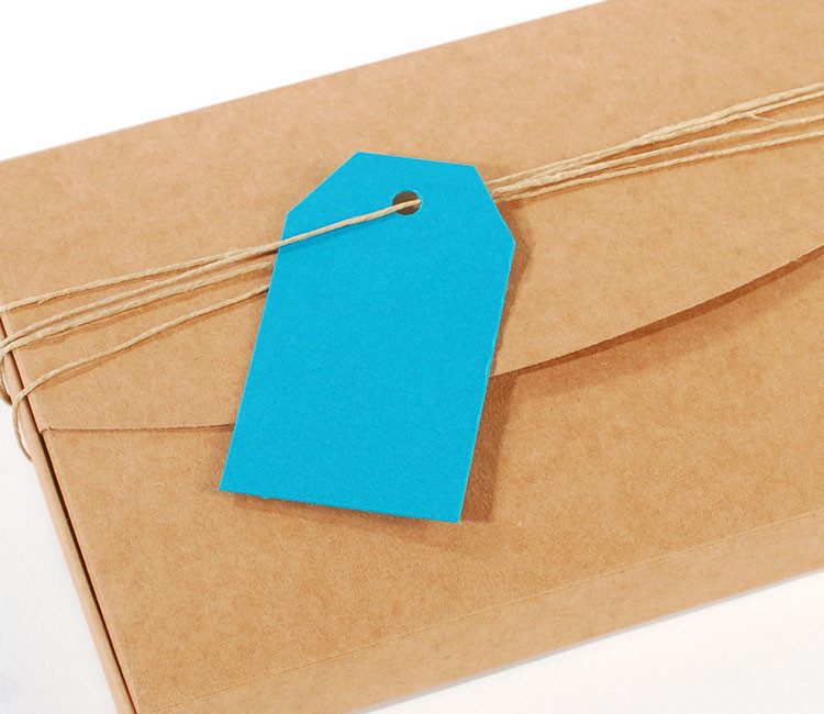 Petites Étiquettes en carton pour cadeaux créatifs