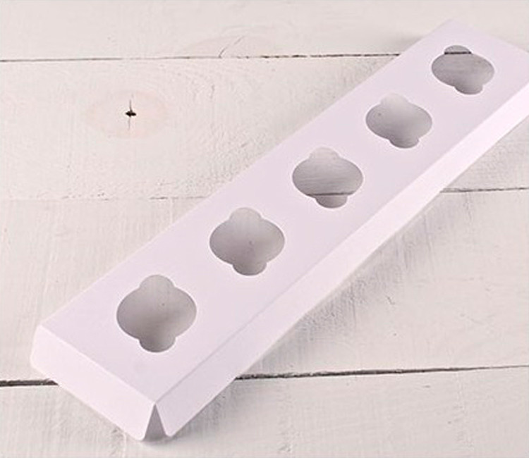 Support pour 5 mini cupcakes idéal pour pâtisseries Support pour 5 mini cupcakes idéal pour pâtisseries