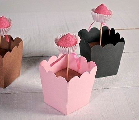 Support 1 Cake Pop