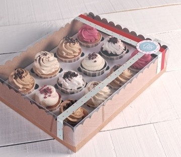 Boîte en carton pour 12 cupcakes