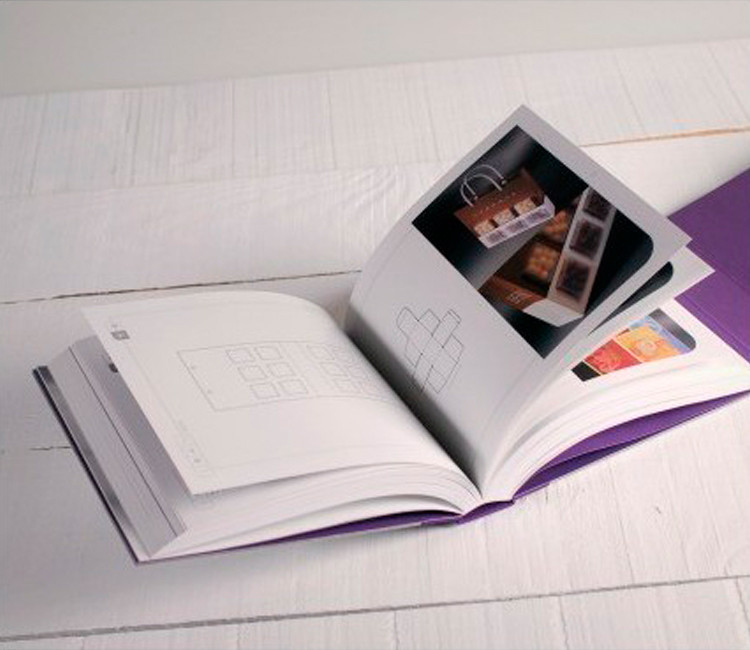 Structural Displays