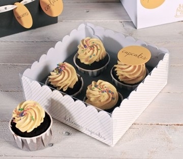 Boîte transparente pour 4 cupcakes