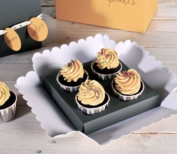 Boîte transparente pour 4 cupcakes