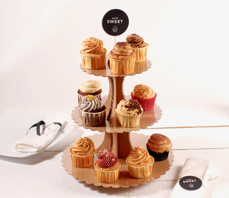 Présentoir en carton pour cupcakes et gâteaux Présentoir en carton pour cupcakes et gâteaux