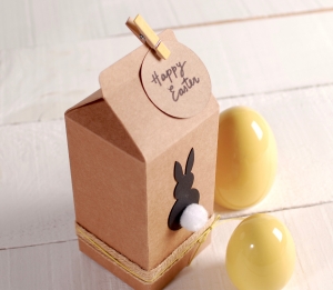 Petite boîte de type tétrabrik pour Pâques 