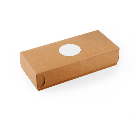 Boîte en carton pour sushis avec fente range-baguettes