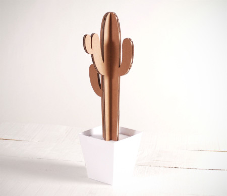 Cactus en Carton en Plusieurs Couleurs