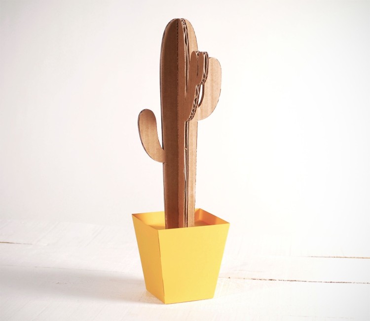 Cactus en Carton en Plusieurs Couleurs