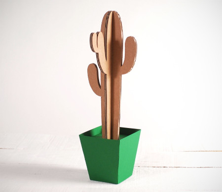 Cactus en Carton en Plusieurs Couleurs